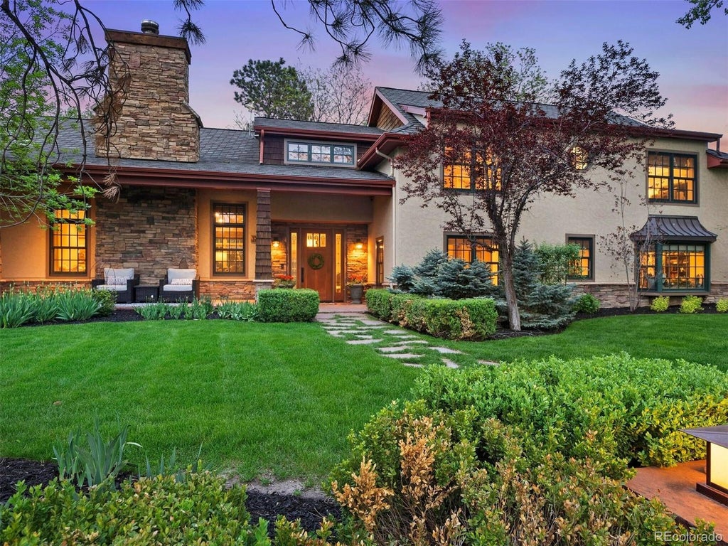 Craftsman-Inspired Gourmet Kitchen - Coldwell Banker Blue Matter