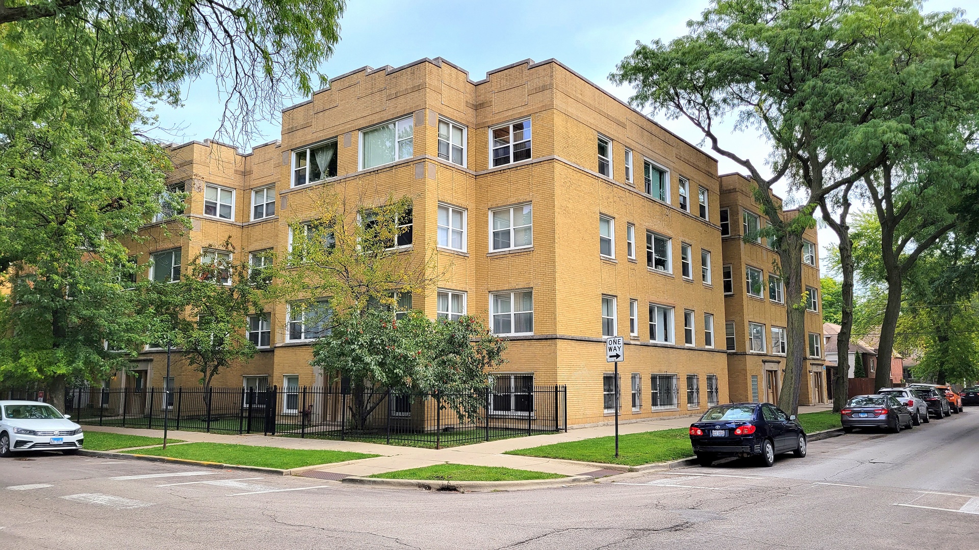 5529 N Christiana Ave, Chicago, IL 60625, MLS# 11908643