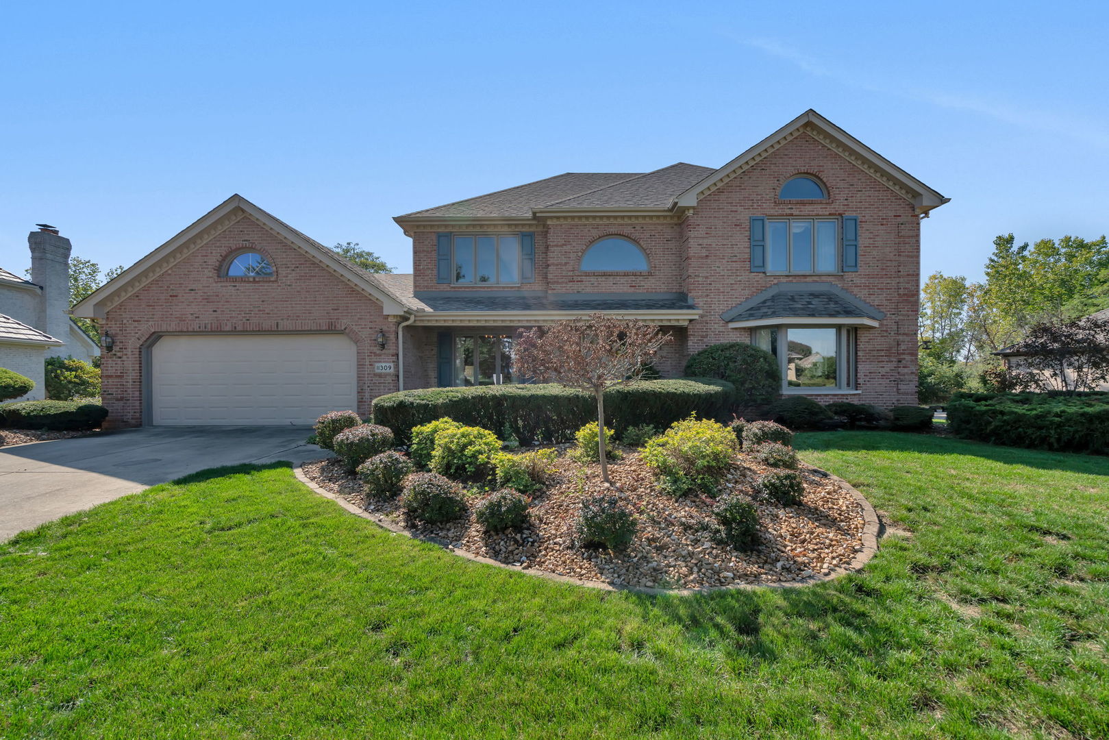 11000 Garrett Drive, Orland Park, IL 60467 - MLS# 11897418 - Coldwell Banker