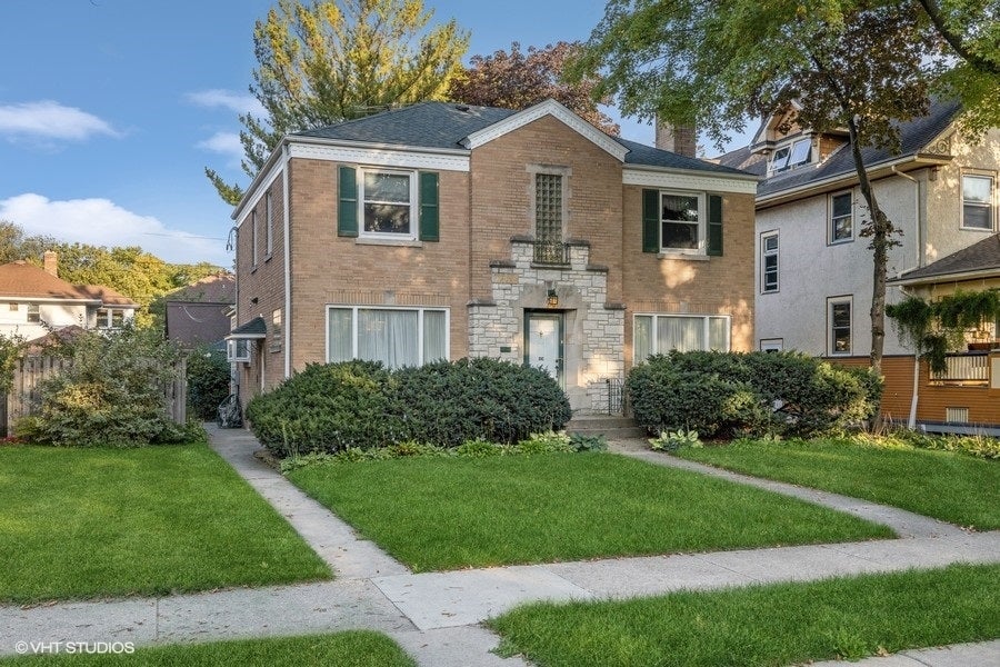 810 N Oak Park Avenue, Oak Park, IL 60302 MLS 11898095 Coldwell Banker