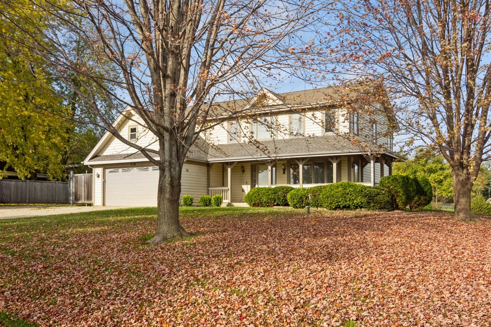 736 Crest Avenue, Schaumburg, IL 60193 MLS 11919807 Coldwell Banker