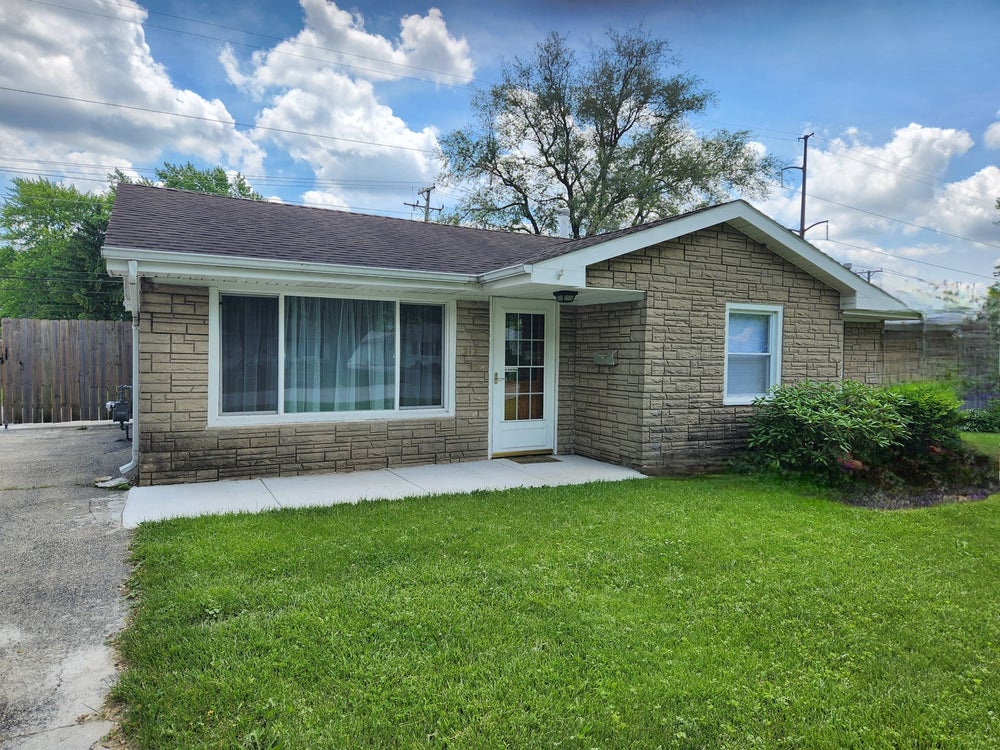 27 Jordan Drive, Bourbonnais, IL 60914 MLS 12074075 Coldwell Banker