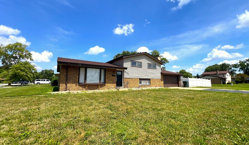 15333 Dante Avenue, Dolton, IL 60419 - MLS# 12442333 - Coldwell Banker