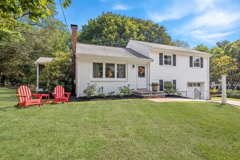 10 Colonial Road, Hingham, MA 02043 MLS 73163122 Coldwell Banker