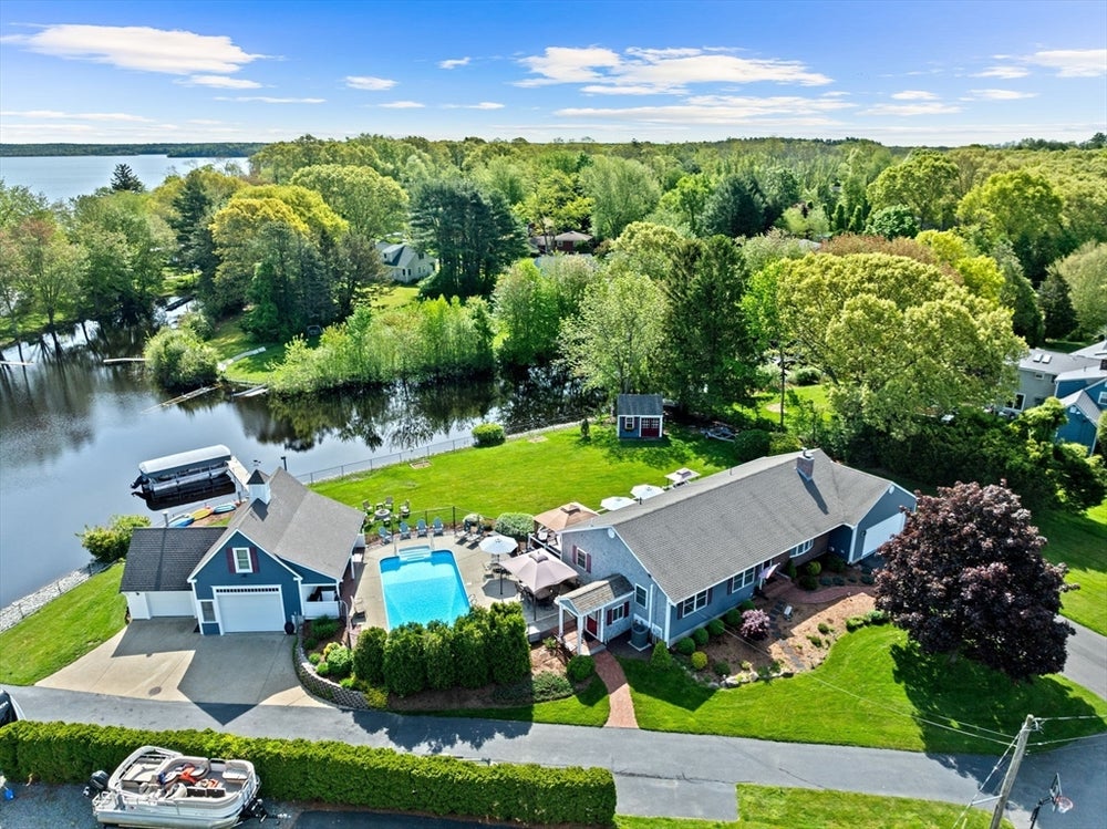 4 Court Circle, Lakeville, MA 02347 MLS 73241956 Coldwell Banker