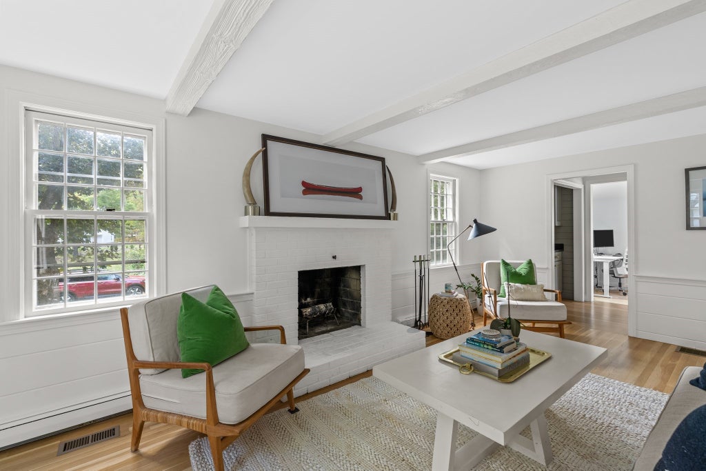 Listing View 6