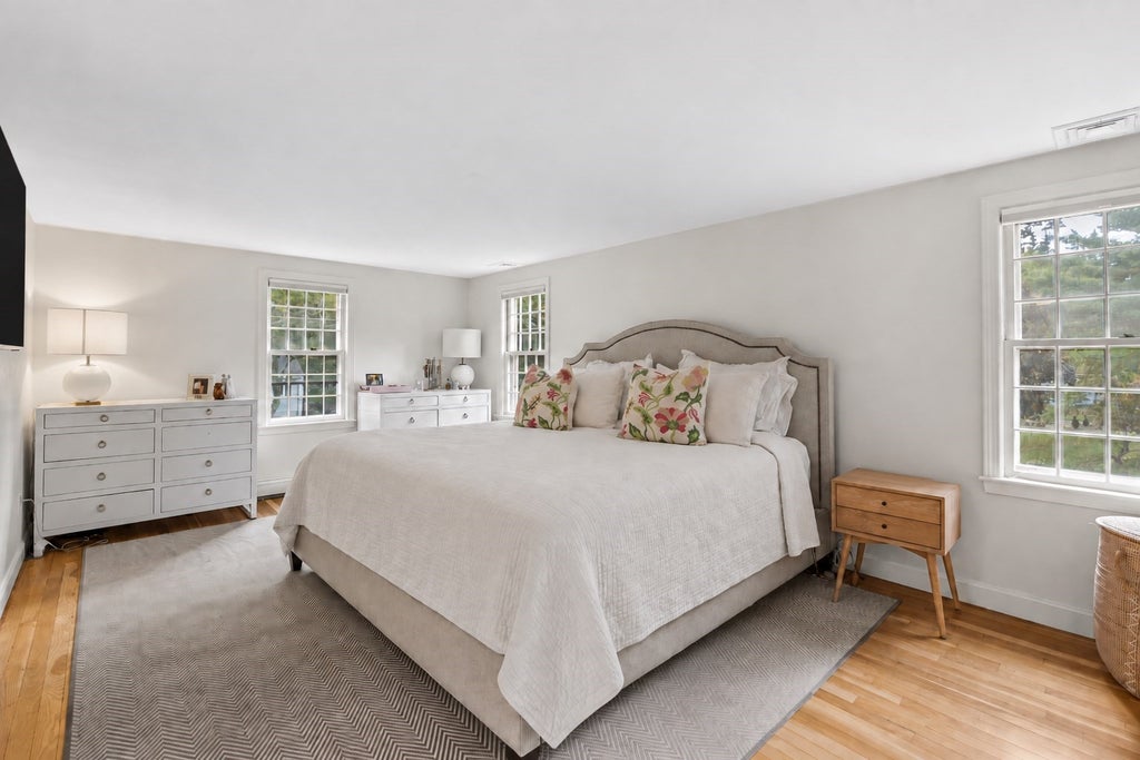 Listing View 19