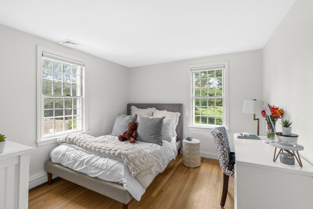 Listing View 25