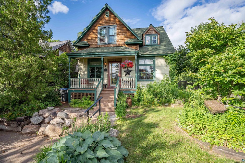 2118 Minnesota Ave, Duluth, MN 55802 MLS 6114650 Coldwell Banker