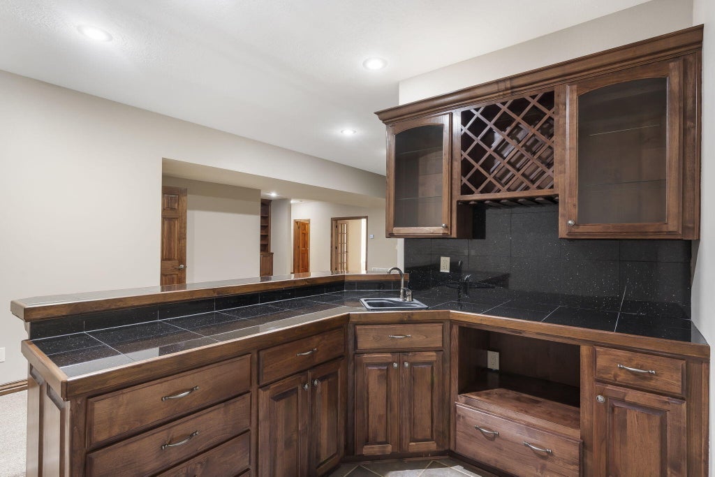 L Shaped Wet Bar