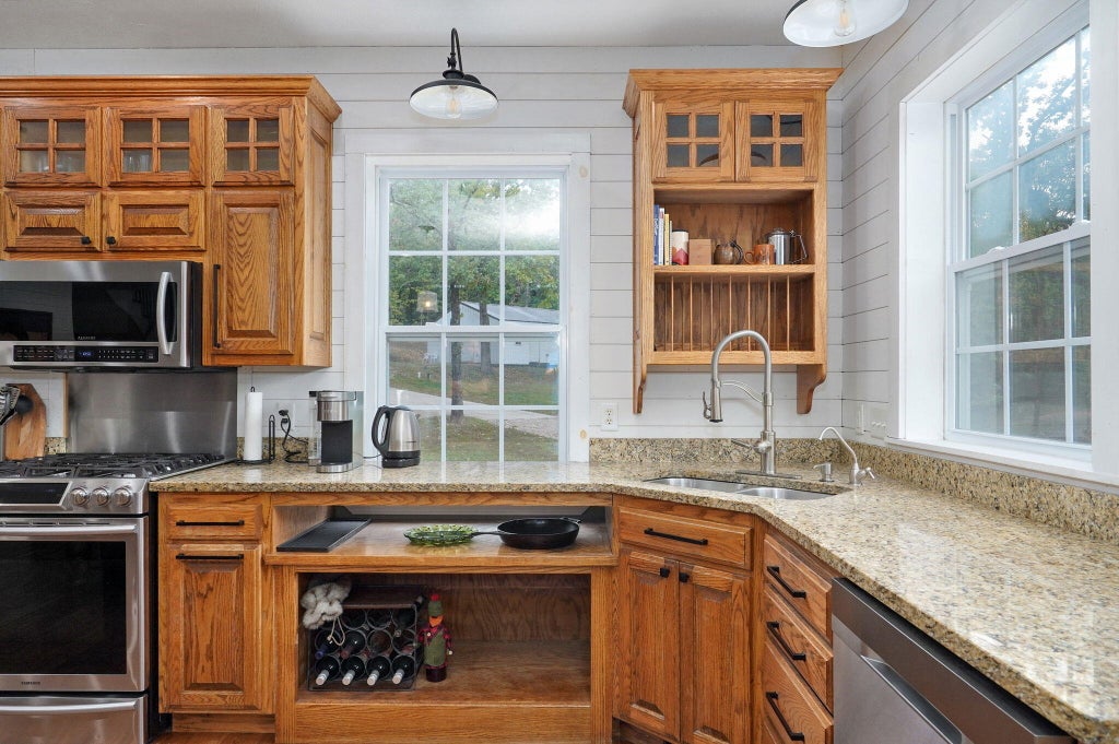 57+ Red Kitchen Cabinets (EXTREMELY HOT) - Stylish Red Cabinets