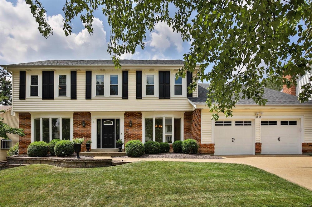 15865 Cedarmill Drive, Chesterfield, MO 63017 MLS 23050316