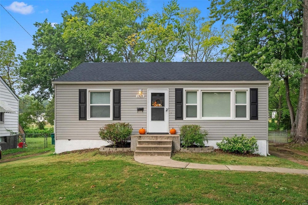 1925 Falcon Drive, St Louis, MO 63133 MLS 23057381 Coldwell Banker