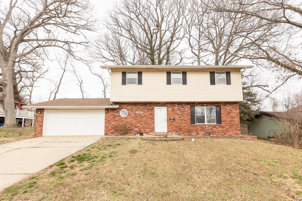 404 Agnes Drive, O'Fallon, IL 62269 MLS 24012469 Coldwell Banker