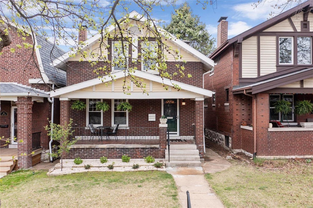 29 Lawn Place, St Louis, MO 63110 MLS 24020543 Coldwell Banker