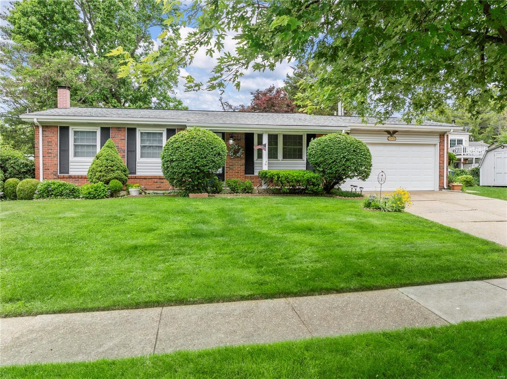 12443 Glennoble Drive, Maryland Heights, MO 63043 MLS 24027577