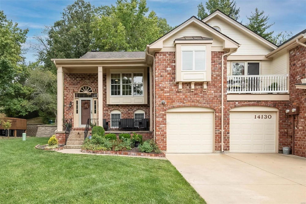 14130 Baywood Villages Drive, Chesterfield, MO 63017 - MLS# 25001034 ...