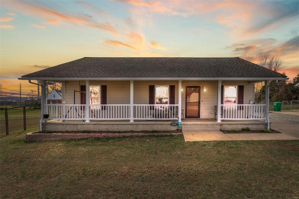 1211 Perrine Road, Farmington, MO 63640 - MLS# 25015839 - Coldwell Banker
