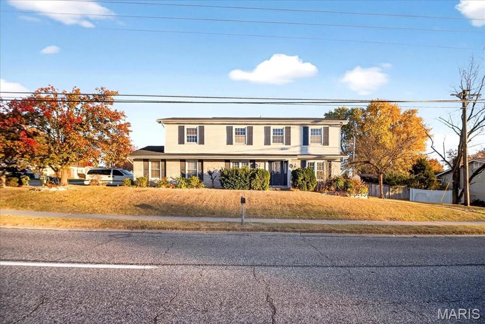 7060 Howdershell Road, Hazelwood, MO 63042 - MLS# 25078158 - Coldwell ...