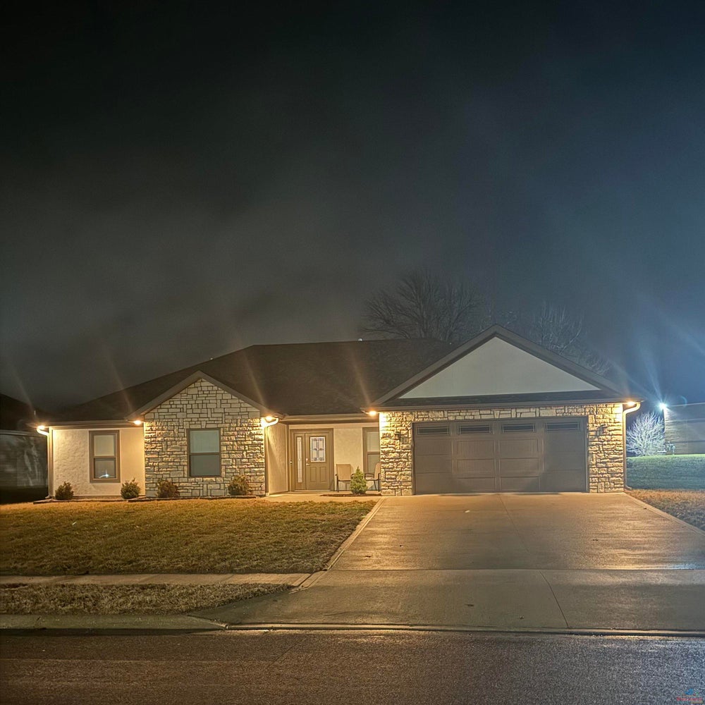 1801 S New York Avenue, Sedalia, MO 65301 MLS 96943 Coldwell Banker