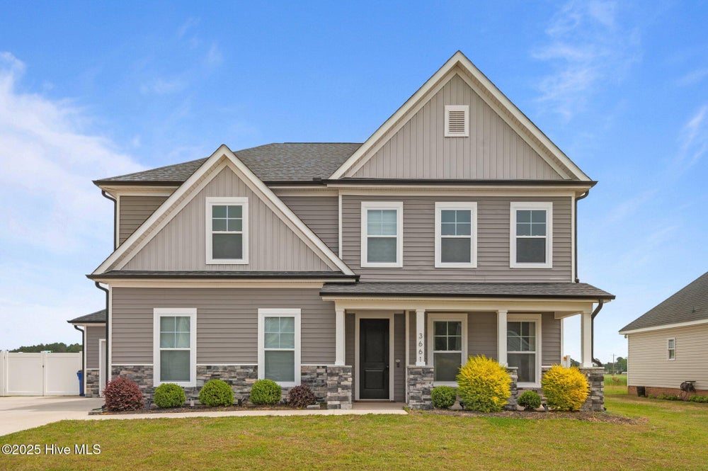3661 New Town Court, Farmville, NC 27828 - MLS# 100503371 - Coldwell Banker