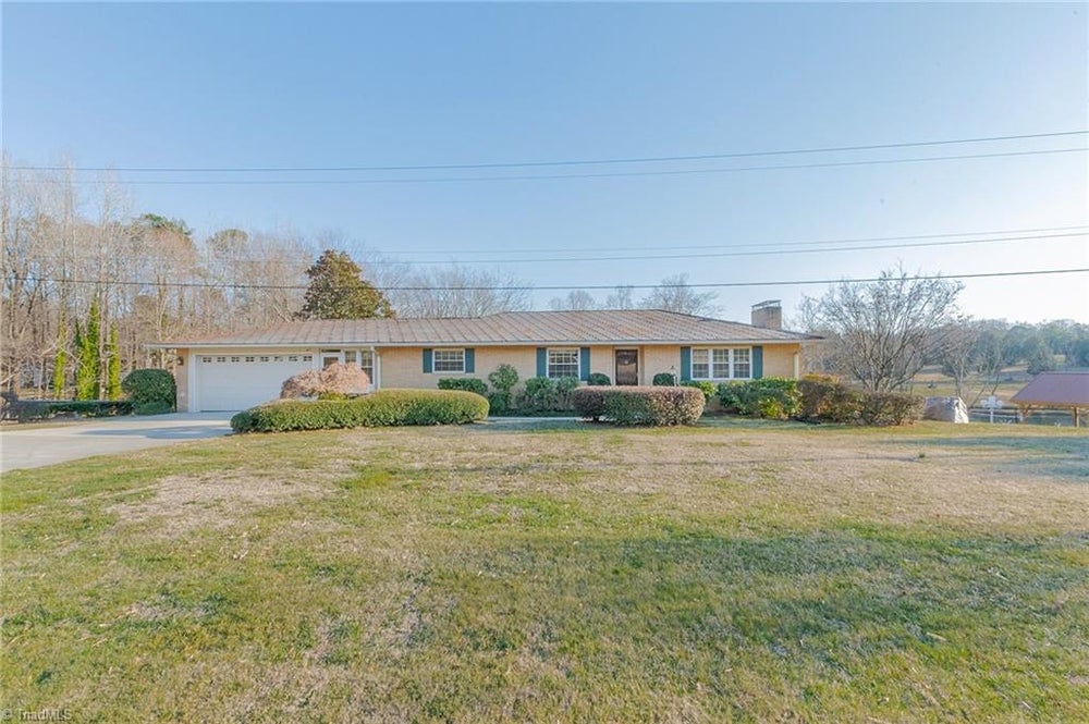 605 E Cooksey Drive, Thomasville, NC 27360 MLS 1134147 Coldwell Banker