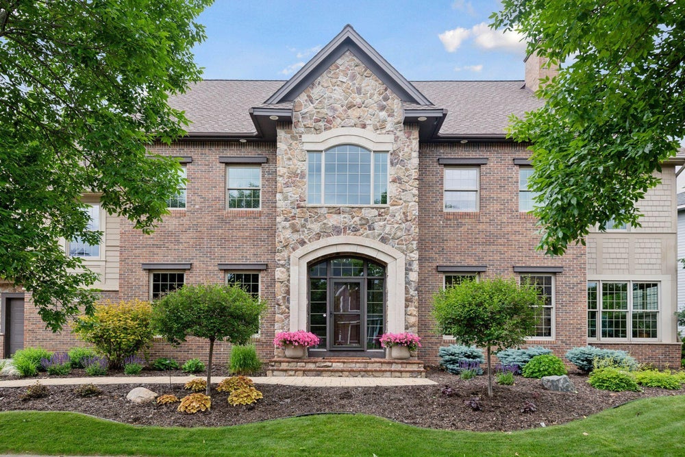 5035 Shenandoah Lane N, Minneapolis, MN 55446 MLS 6551778 Coldwell