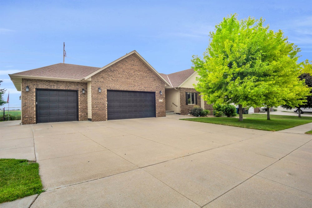 4608 29th Avenue, Kearney, NE 68845 MLS 20240227 Coldwell Banker