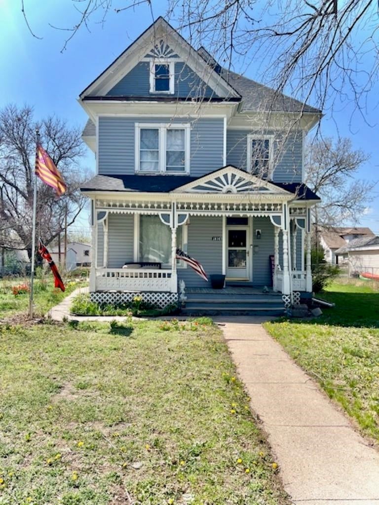 1810 7th Avenue, Kearney, NE 68845 MLS 20240458 Coldwell Banker