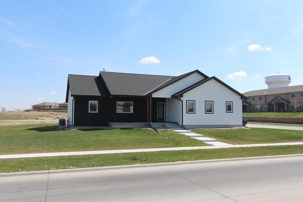 1103 W 50th Street, Kearney, NE 68845 MLS 20240842 Coldwell Banker