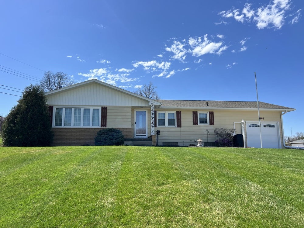 903 Northdale Dr., Norfolk, NE 68701 MLS 240106 Coldwell Banker