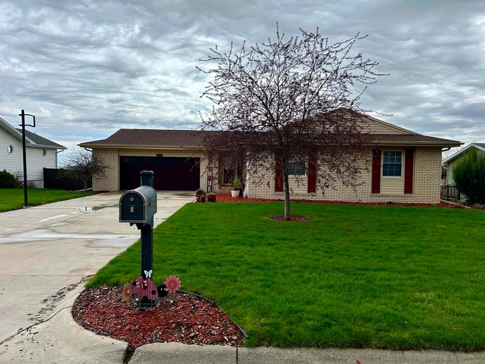 2605 Crestview Rd, Norfolk, NE 68701 MLS 240236 Coldwell Banker