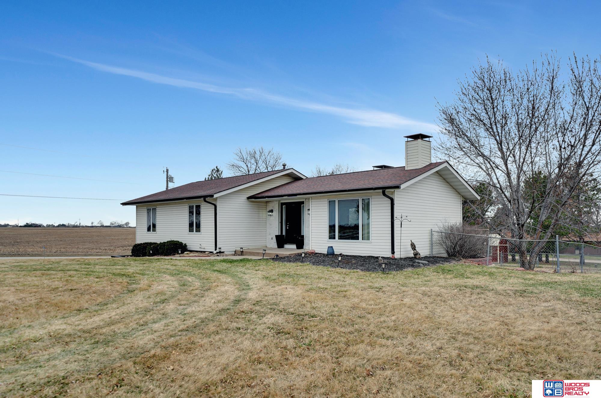 643 Overlook Lane Beatrice NE 68310 MLS 22404211 Coldwell