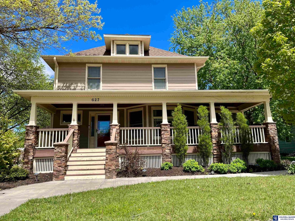 627 E 8 Street, York, NE 68467 MLS 22411648 Coldwell Banker
