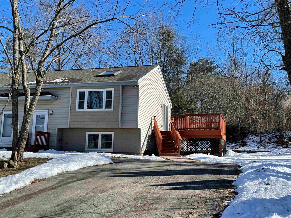 10 Matthew Drive R, Derry, NH 03038 MLS 4984563 Coldwell Banker
