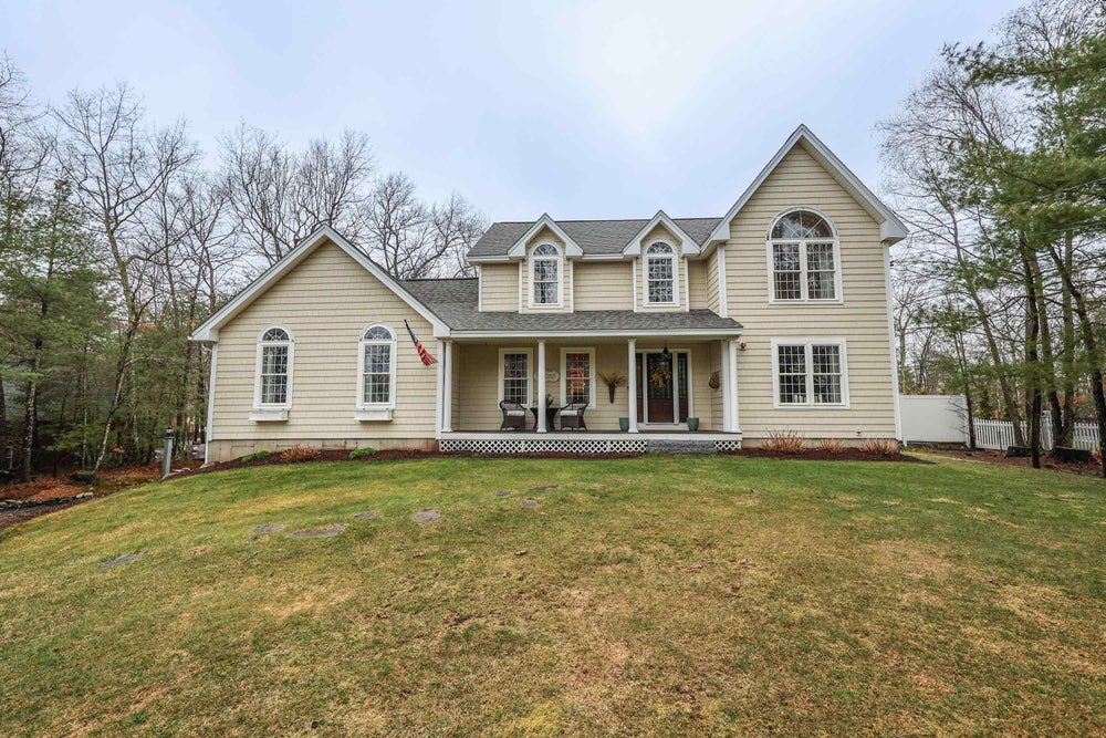 16 Gailor Lane, Hooksett, NH 03106 MLS 4991231 Coldwell Banker