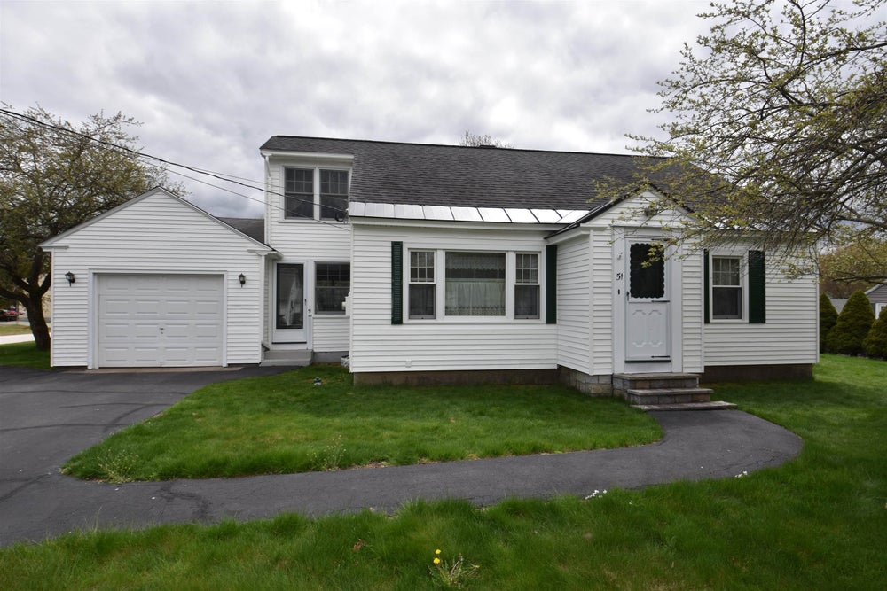 51 Granite Street, Hooksett, NH 03106 MLS 4994605 Coldwell Banker