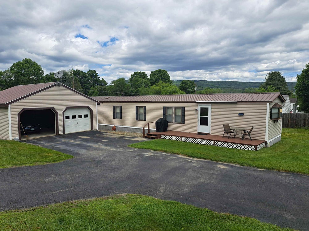 376 CHESTNUT Street, Claremont, NH 03743 MLS 4999615 Coldwell Banker