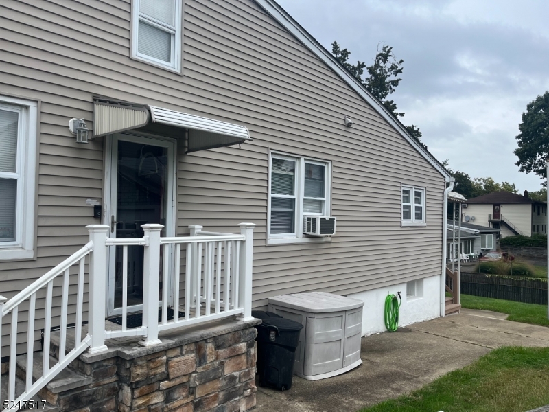 Listing view 2