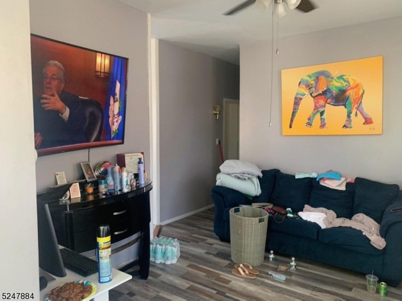 Listing view 3