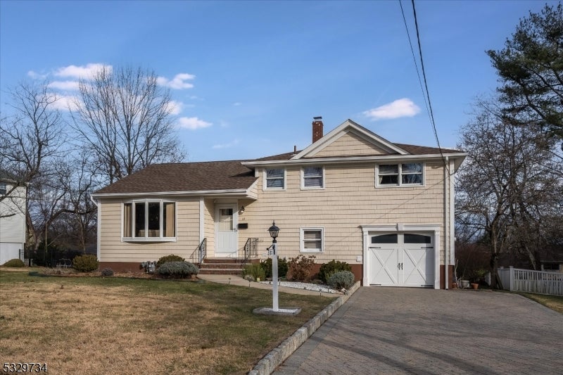 27 Garret Pl, Glen Rock Boro, NJ 07452 - MLS# 3940025 - Coldwell Banker