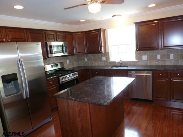 Listing view 3