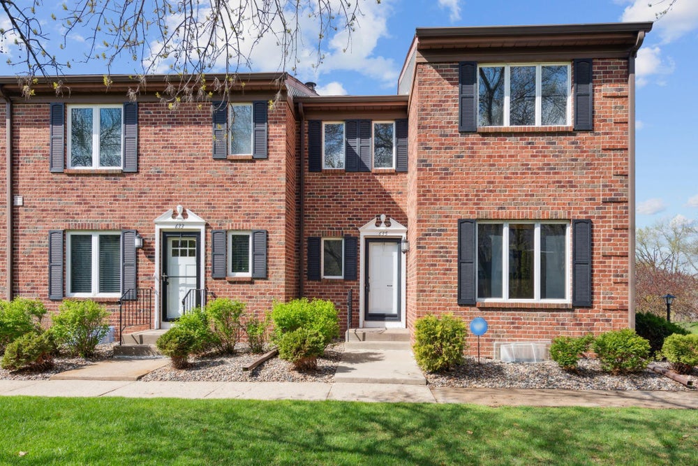 635 Maple Park Drive, Mendota Heights, MN 55118 MLS 6513406