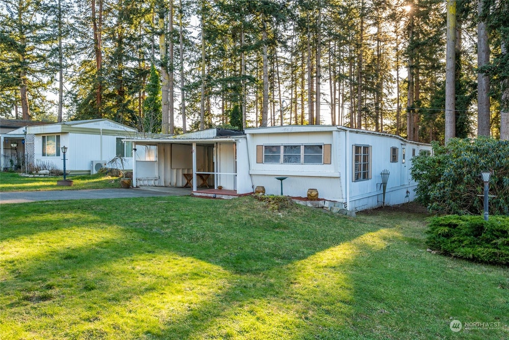 1361 NE Goldie Street 8, Oak Harbor, WA 98277 MLS 2187841