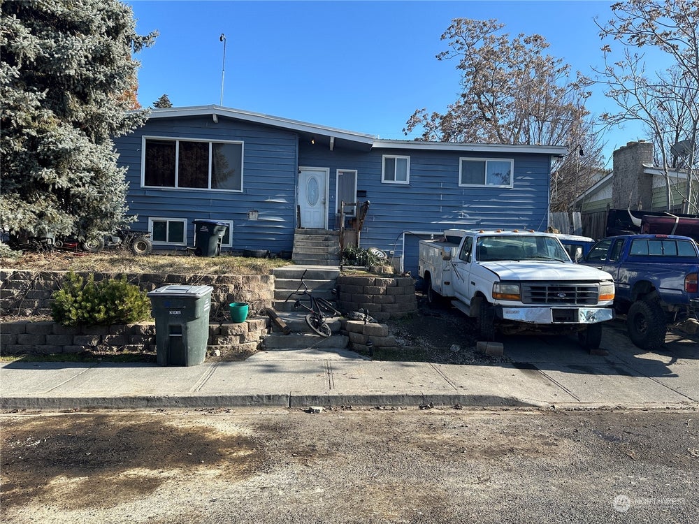 953 Garden Drive, Moses Lake, WA 98837 MLS 2203869 Coldwell Banker