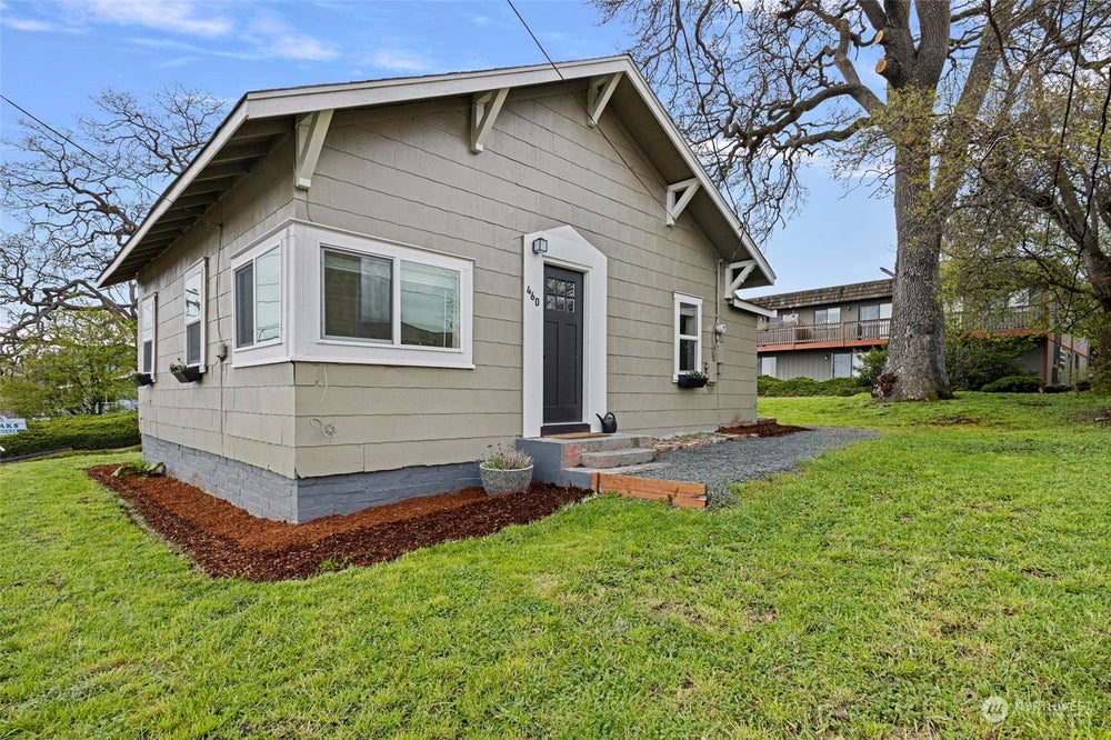 460 SE Barrington Drive, Oak Harbor, WA 98277 MLS 2215826 Coldwell