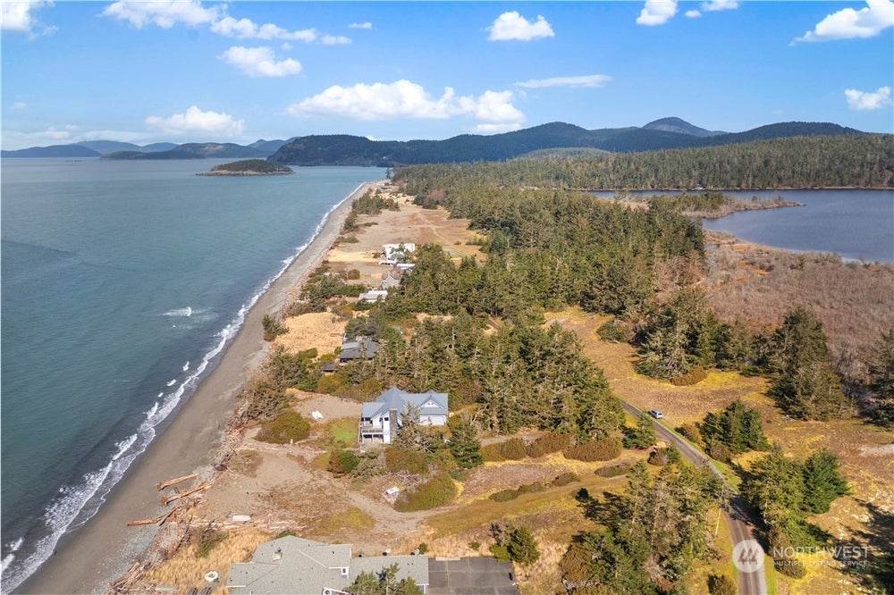 38 Surfcrest Drive A38, Oak Harbor, WA 98277 MLS 2228880 Coldwell