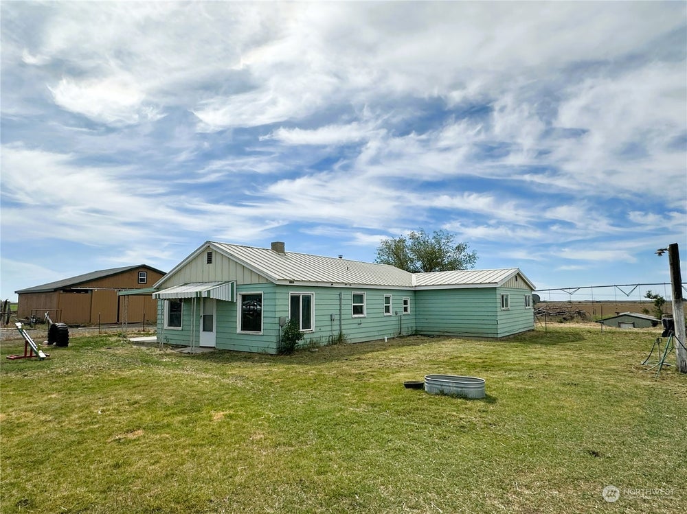 4501 SE M Road, Moses Lake, WA 98837 MLS 2239648 Coldwell Banker