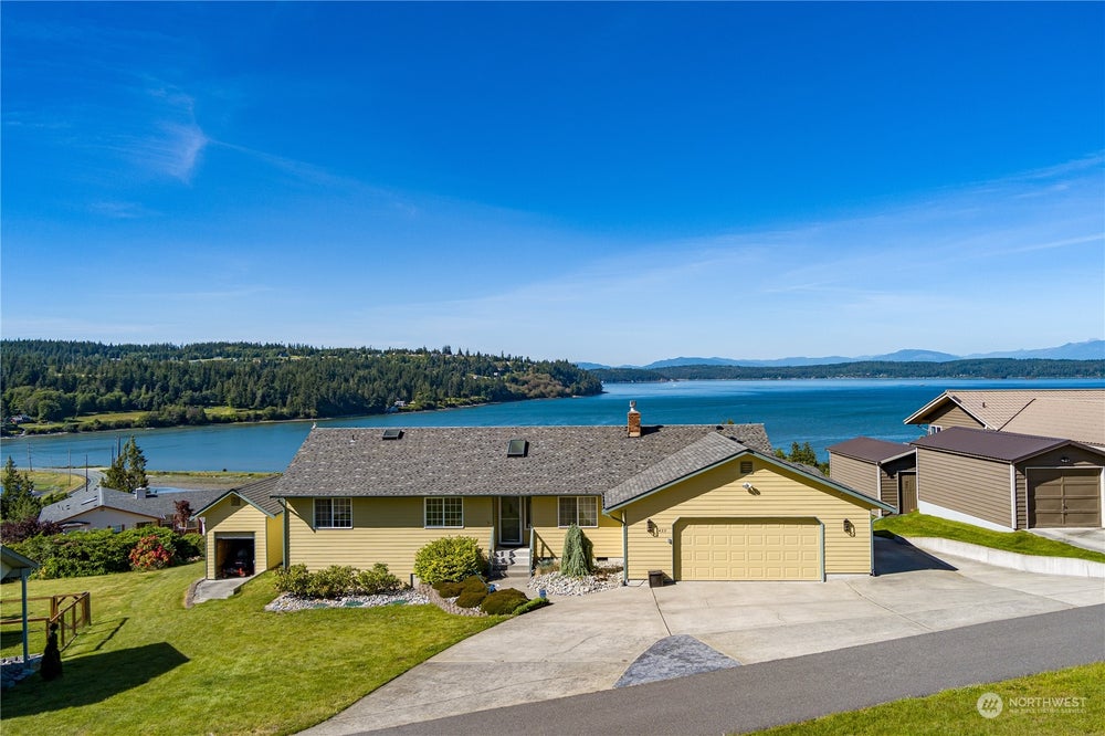433 Blueberry Lane, Oak Harbor, WA 98277 MLS 2260247 Coldwell Banker