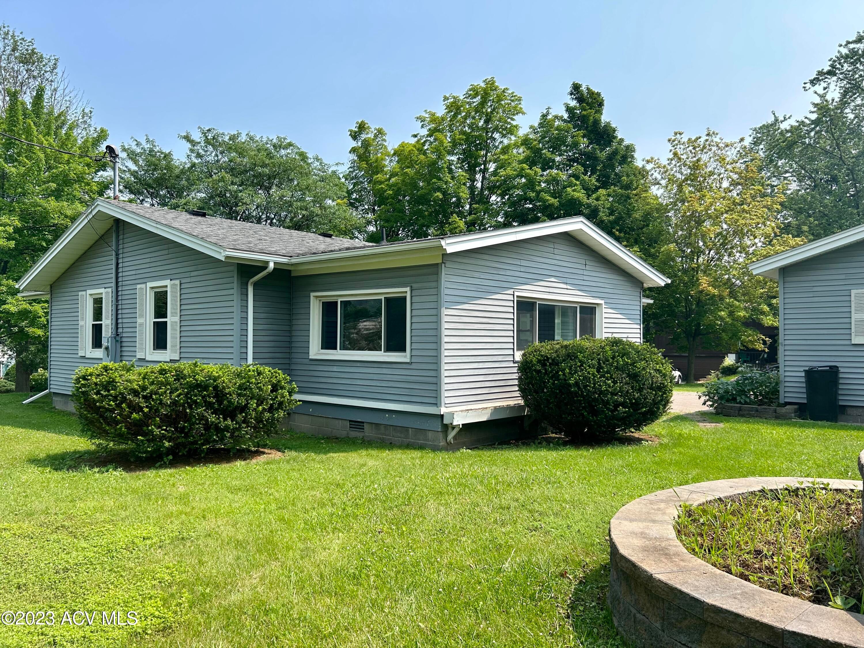 115 Cress Ln, Prospect, PA 16052